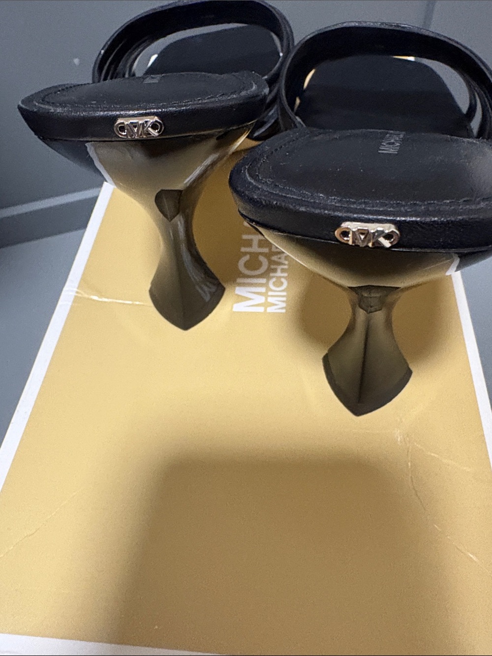Michael Kors Haisley Black Strappy Square-Toe Heels NIB - Picture 4 of 7